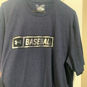 Under Armour baseball t-shirt. XL loose fit, like new.